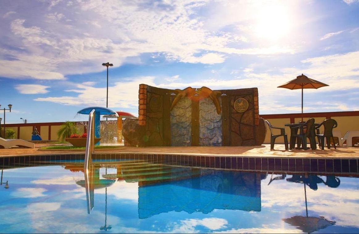 Aparthotel Golden Dolphin Caldas Novas Esterno foto