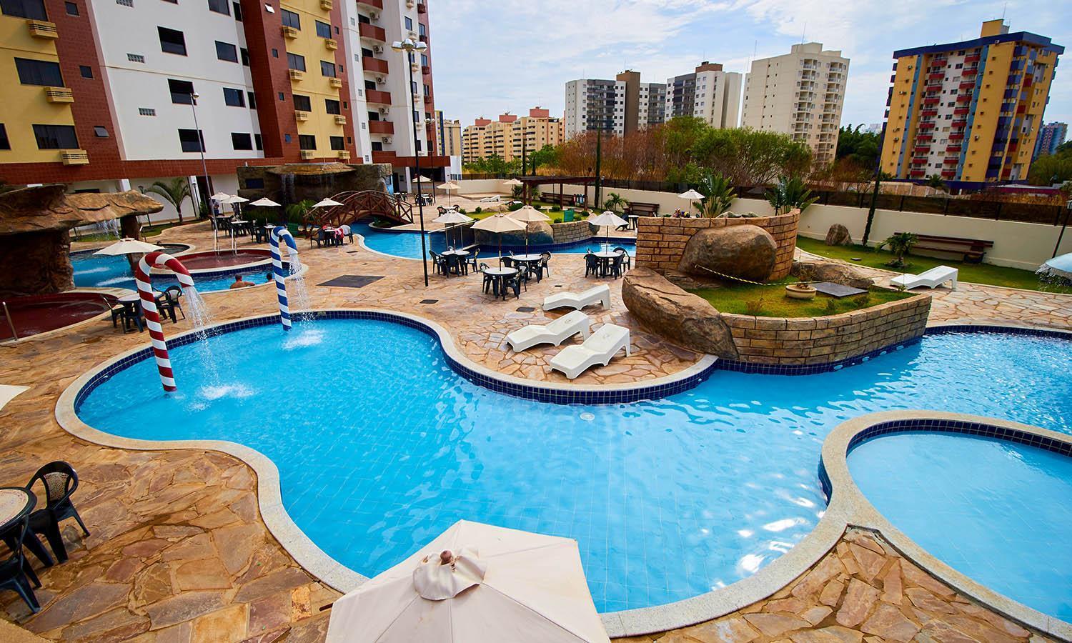Aparthotel Golden Dolphin Caldas Novas Esterno foto