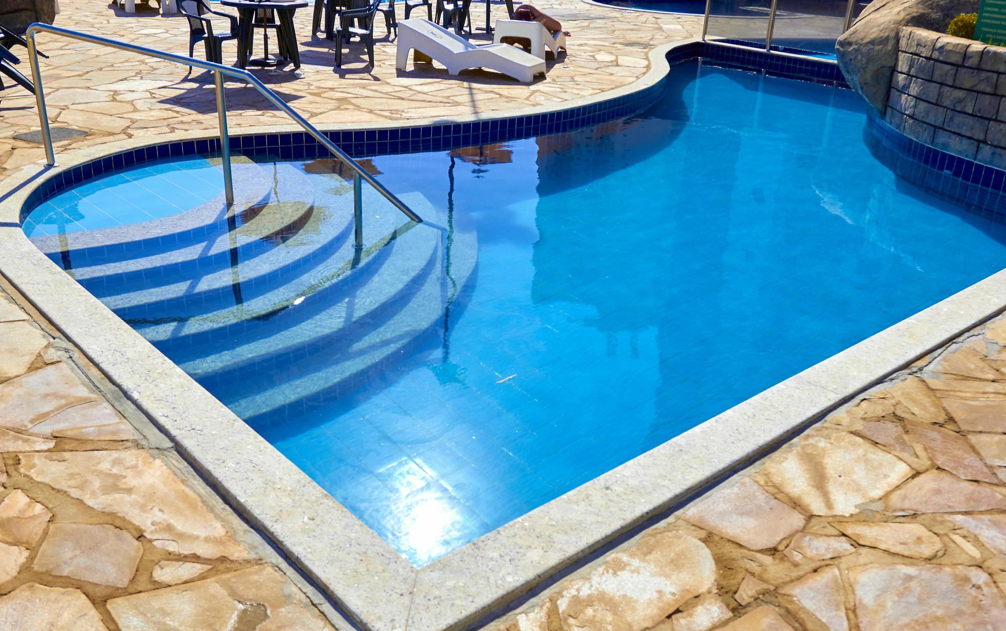 Aparthotel Golden Dolphin Caldas Novas Esterno foto