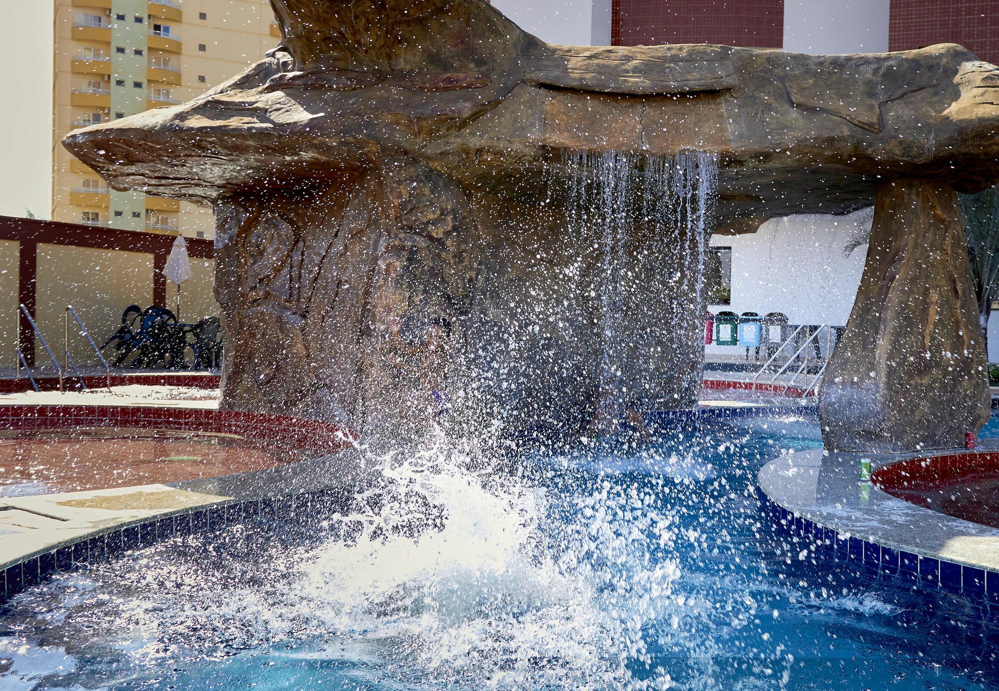 Aparthotel Golden Dolphin Caldas Novas Esterno foto
